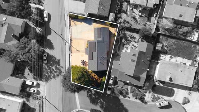 965 Portola Drive, Del Rey Oaks, CA 93940