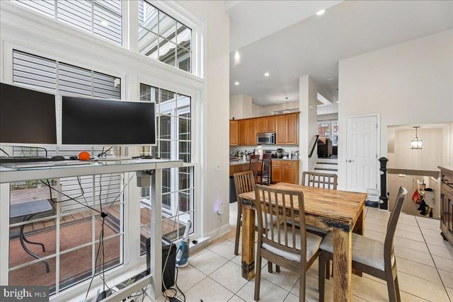 9276 LAUREL RIDGE CROSSING RD, Lorton, VA 22079