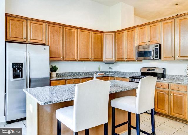 9276 LAUREL RIDGE CROSSING RD, Lorton, VA 22079
