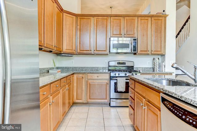 9276 LAUREL RIDGE CROSSING RD, Lorton, VA 22079