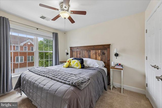 9276 LAUREL RIDGE CROSSING RD, Lorton, VA 22079