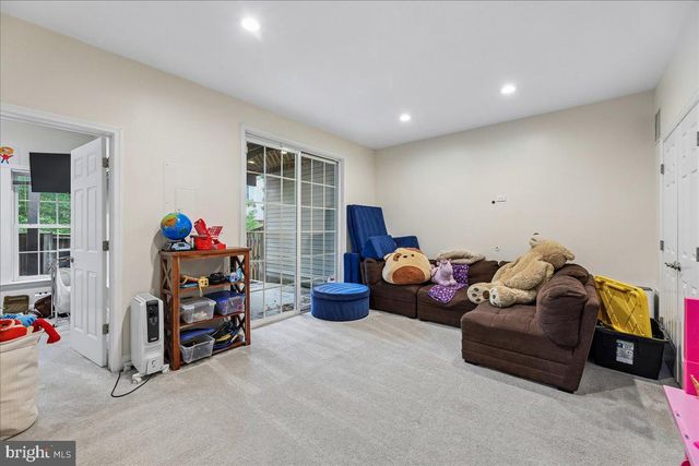 9276 LAUREL RIDGE CROSSING RD, Lorton, VA 22079