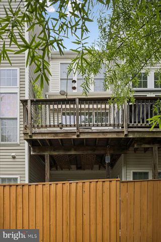 9276 LAUREL RIDGE CROSSING RD, Lorton, VA 22079