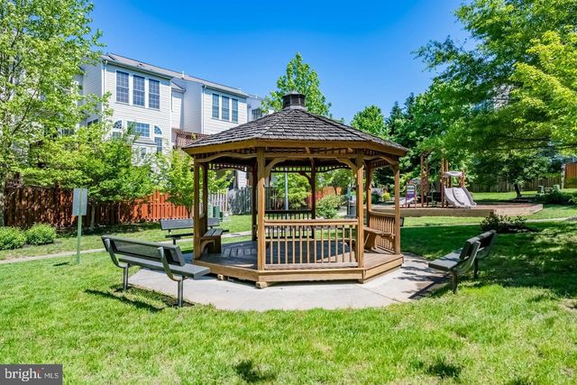 9276 LAUREL RIDGE CROSSING RD, Lorton, VA 22079
