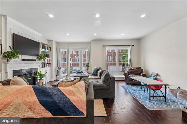 9276 LAUREL RIDGE CROSSING RD, Lorton, VA 22079
