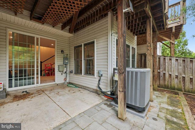 9276 LAUREL RIDGE CROSSING RD, Lorton, VA 22079