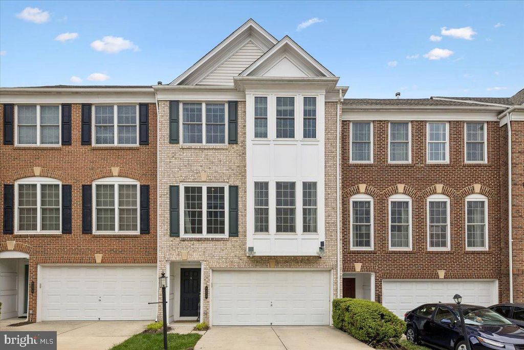 9276 LAUREL RIDGE CROSSING RD, Lorton, VA 22079