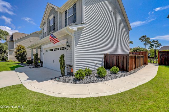 313 Red Cedar Drive, Sneads Ferry, NC 28460