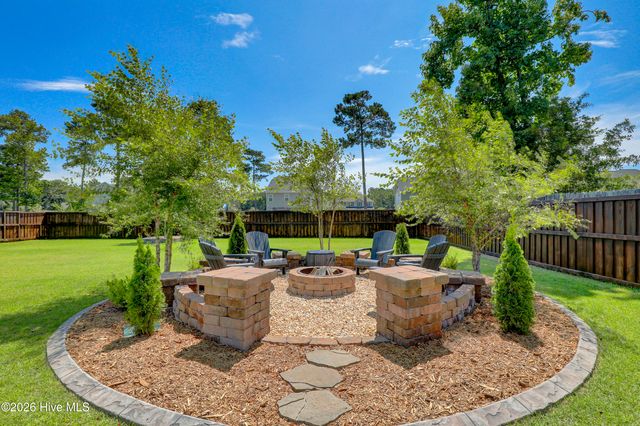 313 Red Cedar Drive, Sneads Ferry, NC 28460