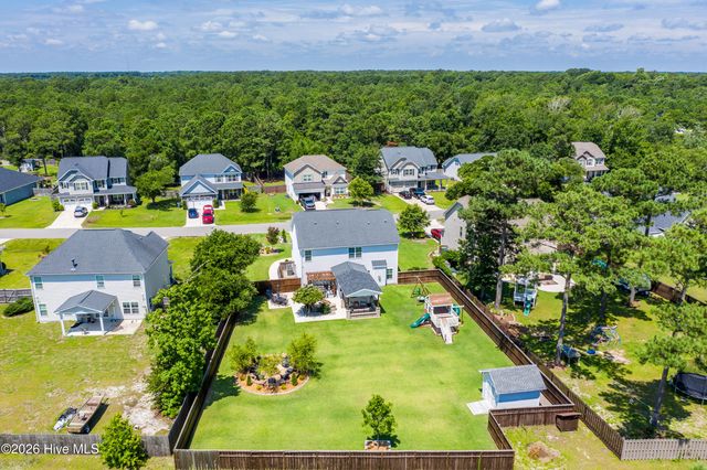 313 Red Cedar Drive, Sneads Ferry, NC 28460