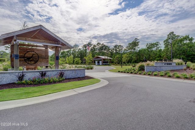 313 Red Cedar Drive, Sneads Ferry, NC 28460