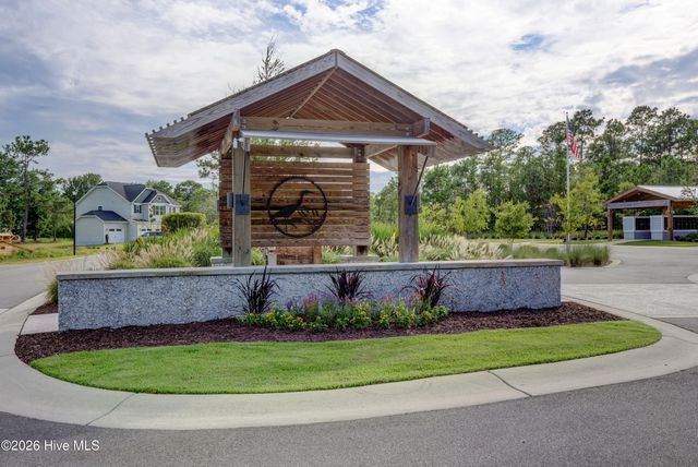 313 Red Cedar Drive, Sneads Ferry, NC 28460