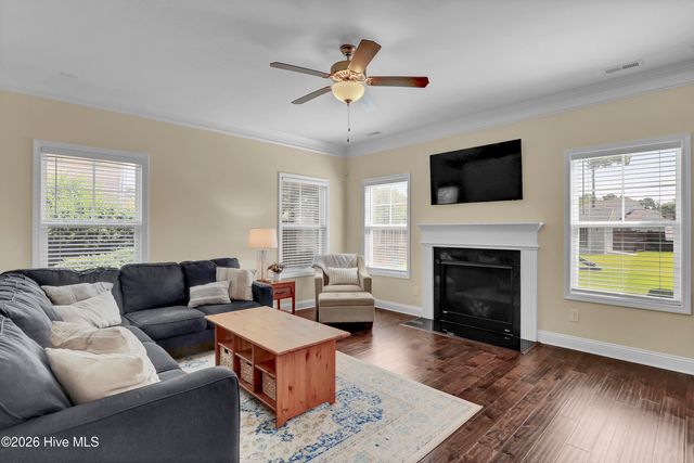 313 Red Cedar Drive, Sneads Ferry, NC 28460