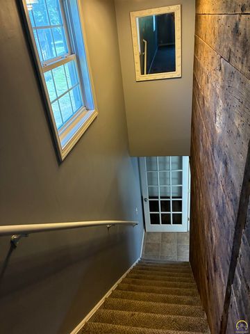 201 SE Norwood ST, Topeka, KS 66607