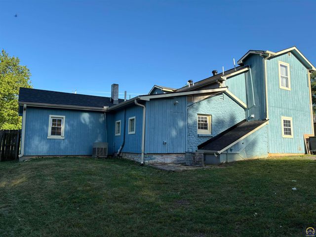 201 SE Norwood ST, Topeka, KS 66607