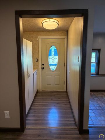 201 SE Norwood ST, Topeka, KS 66607