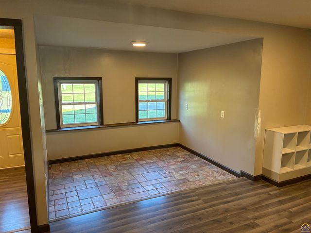 201 SE Norwood ST, Topeka, KS 66607