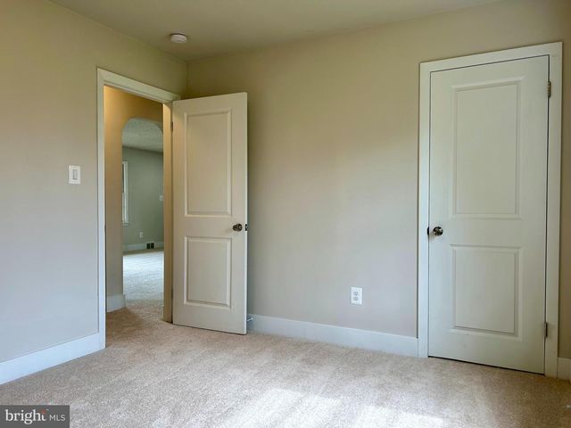 17911 OAK RIDGE DR, Hagerstown, MD 21740