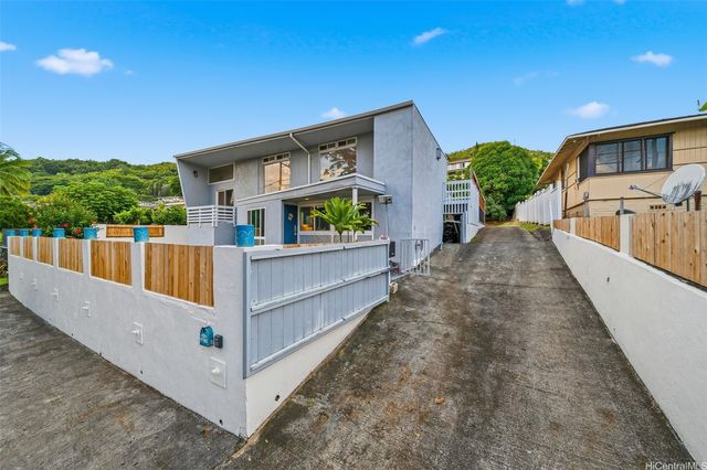 47-402 Kamehameha Highway, Kaneohe, HI 96744