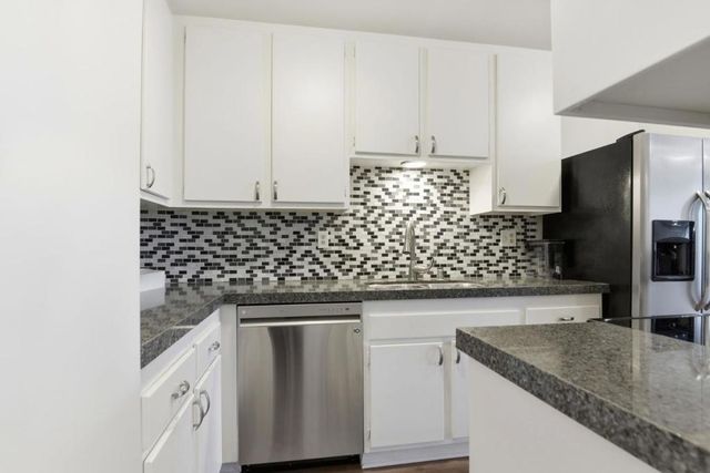 6542 Ocean Crest Drive D104, Rancho Palos Verdes, CA 90275