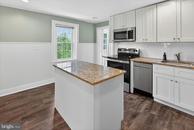 2680 CHARLESTOWN RD, Phoenixville, PA 19460