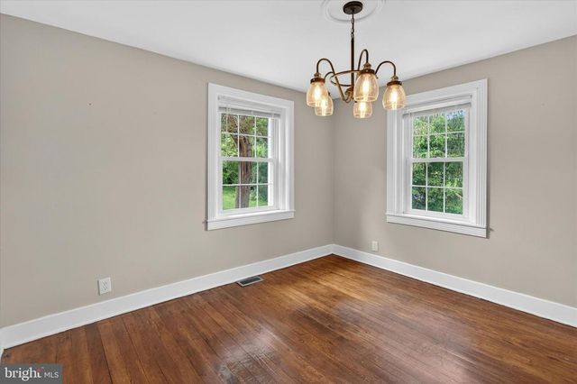 2680 CHARLESTOWN RD, Phoenixville, PA 19460