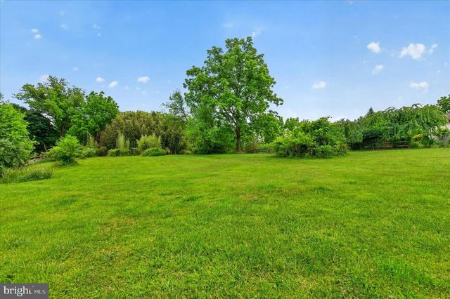 2680 CHARLESTOWN RD, Phoenixville, PA 19460