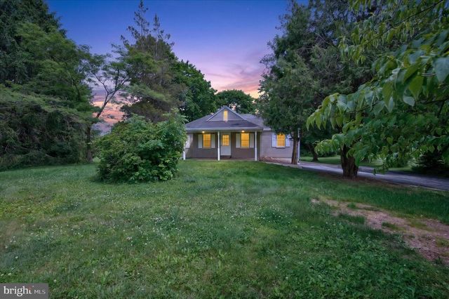 2680 CHARLESTOWN RD, Phoenixville, PA 19460