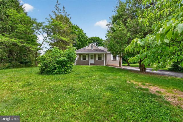 2680 CHARLESTOWN RD, Phoenixville, PA 19460