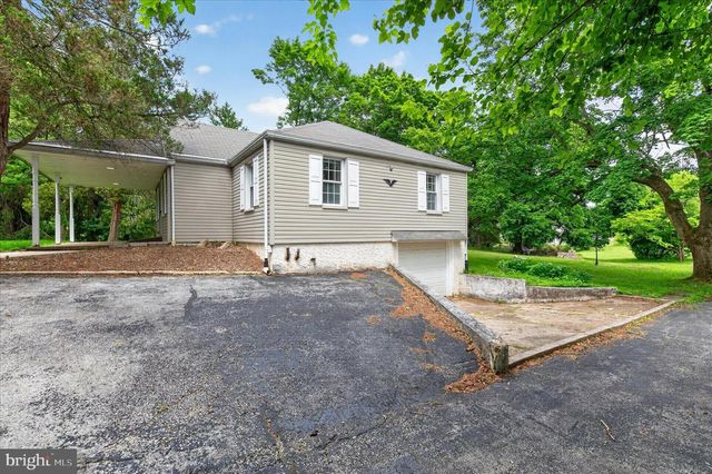 2680 CHARLESTOWN RD, Phoenixville, PA 19460