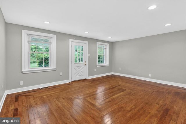 2680 CHARLESTOWN RD, Phoenixville, PA 19460