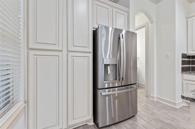 1184 Nelson Falls Lane, Houston, TX 77008