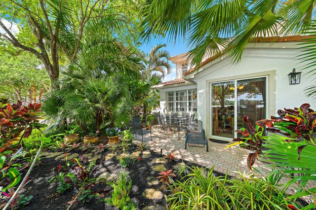 520 Tomahawk Court, Palm Beach Gardens, FL 33410