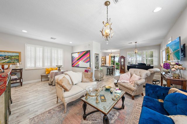 520 Tomahawk Court, Palm Beach Gardens, FL 33410