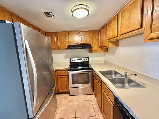 4113 S SEMORAN BOULEVARD 14, Orlando, FL 32822