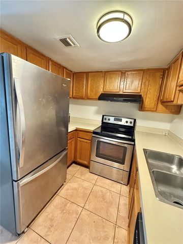 4113 S SEMORAN BOULEVARD 14, Orlando, FL 32822