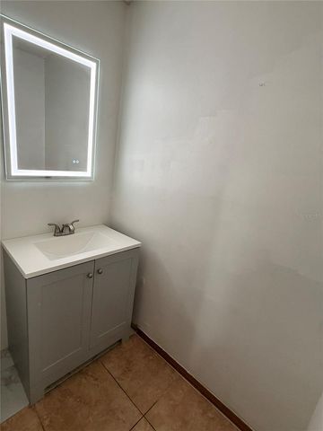 4113 S SEMORAN BOULEVARD 14, Orlando, FL 32822