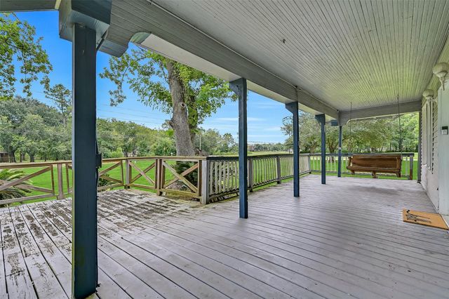 16724 Harkey Road, Pearland, TX 77584