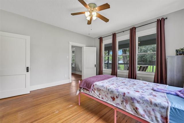 16724 Harkey Road, Pearland, TX 77584