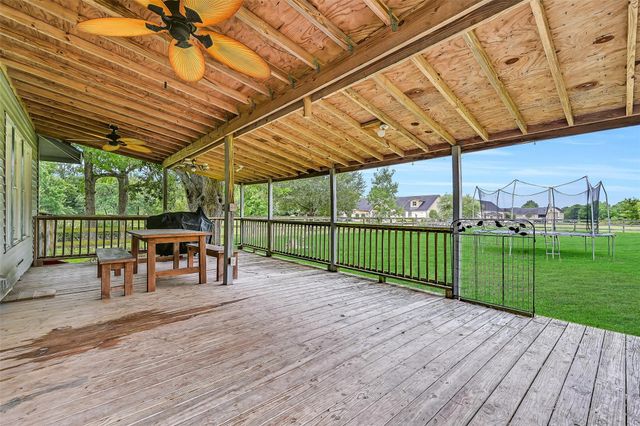 16724 Harkey Road, Pearland, TX 77584