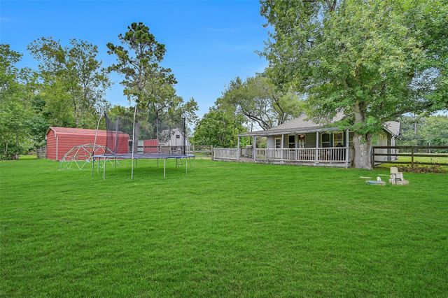 16724 Harkey Road, Pearland, TX 77584