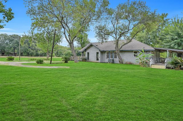16724 Harkey Road, Pearland, TX 77584