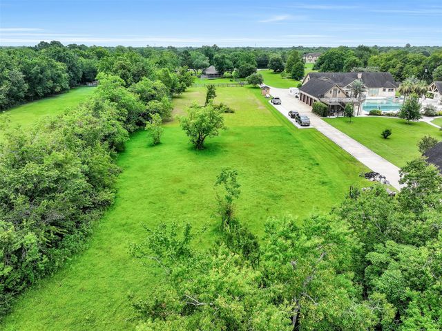 16724 Harkey Road, Pearland, TX 77584