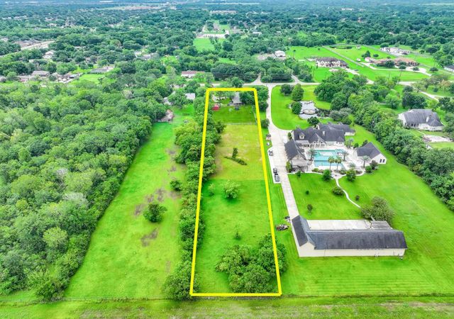 16724 Harkey Road, Pearland, TX 77584