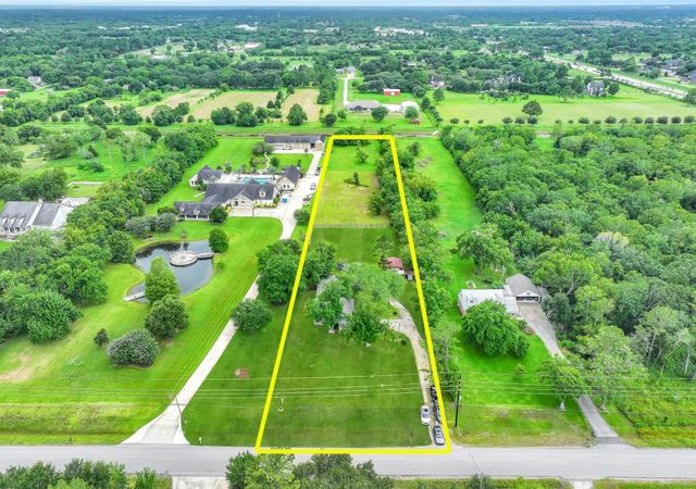 16724 Harkey Road, Pearland, TX 77584
