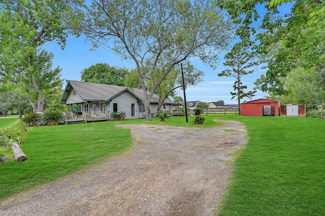 16724 Harkey Road, Pearland, TX 77584