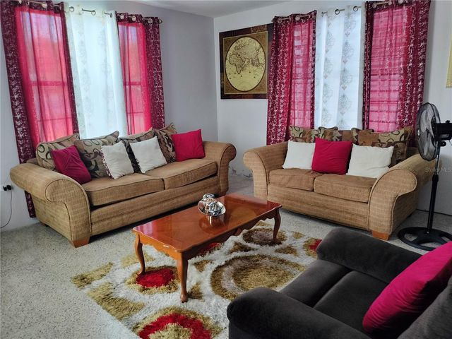 926 BO. COLLORES, Las Piedras, PR 00771