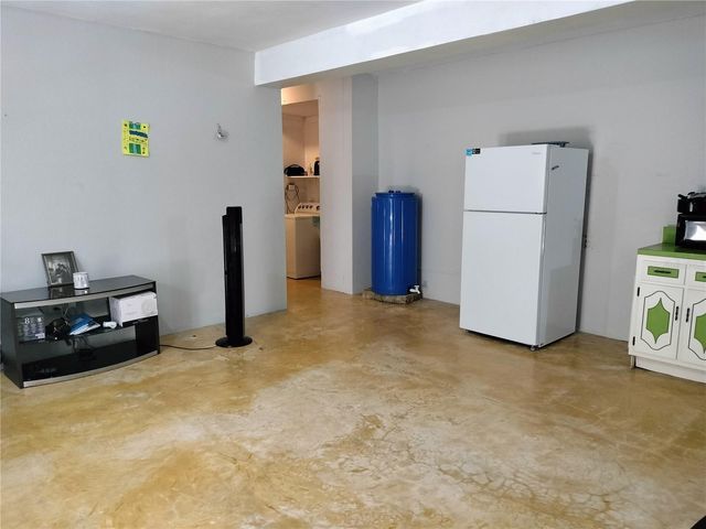 926 BO. COLLORES, Las Piedras, PR 00771