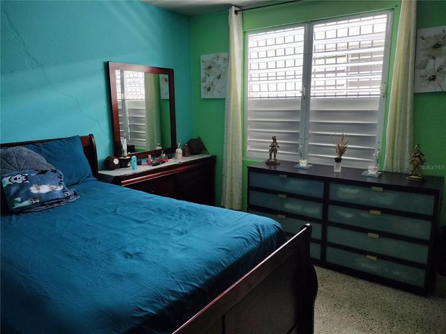 926 BO. COLLORES, Las Piedras, PR 00771