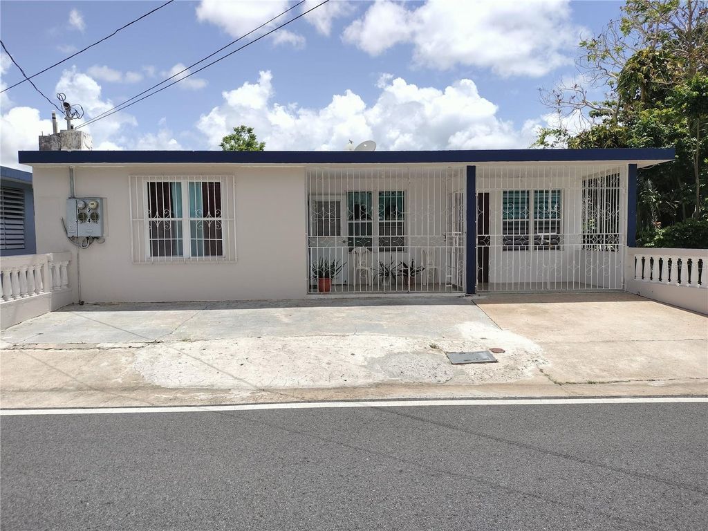 926 BO. COLLORES, Las Piedras, PR 00771